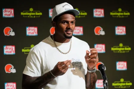 Watson tapped as Cleveland Browns' starting quarterback